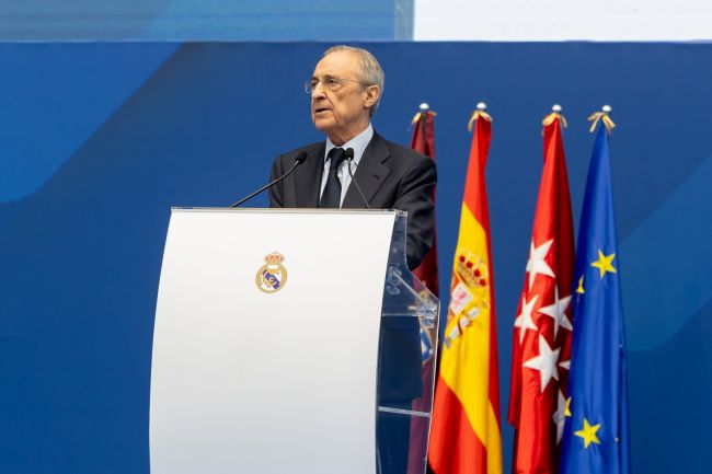 O presidente do Real Madrid, Florentino Pérez, anuncia novas eleições e diz que não renunciará em uma coletiva de imprensa bizarra