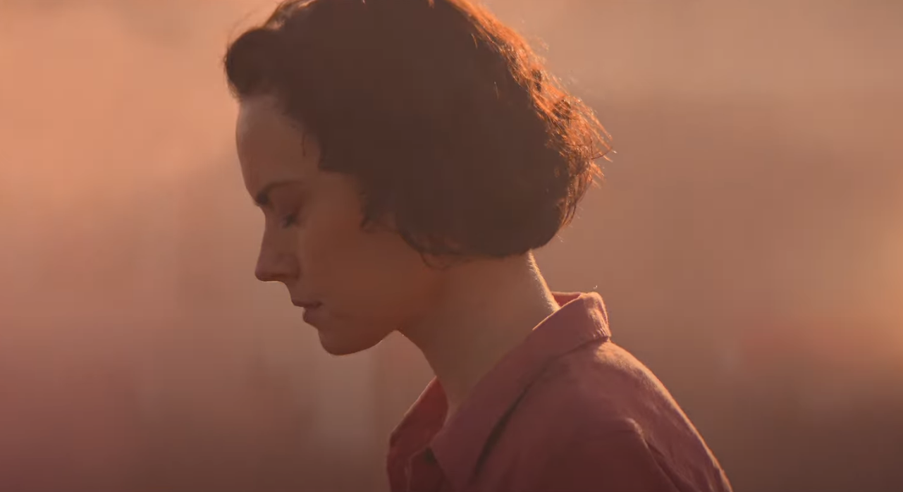 Daisy Ridley enfrenta os mortos-vivos em We Bury the Dead