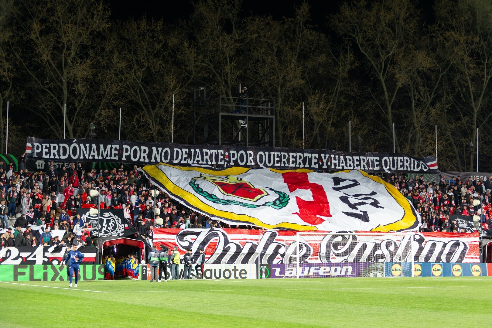 Governo local de Madri remove concessão de estádio para Rayo Vallecano devido a graves deficiências de segurança