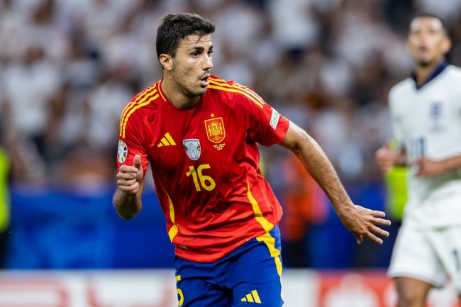 Rodri Hernández abre a porta do Real Madrid: "Você não pode dizer não para os melhores clubes do mundo"