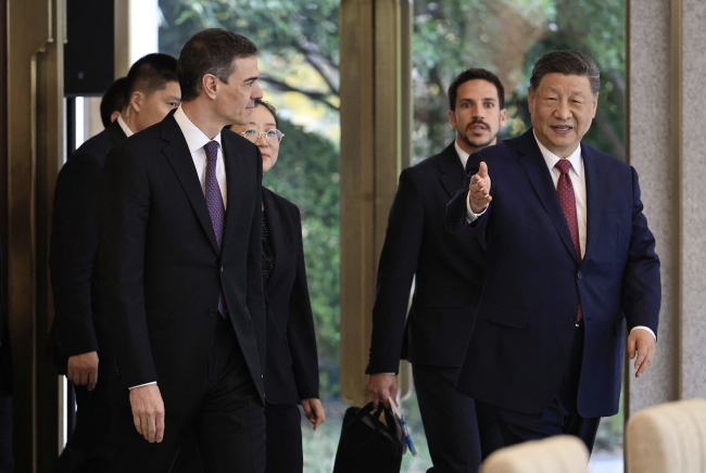 China apoia a Espanha após ameaça comercial de Trump