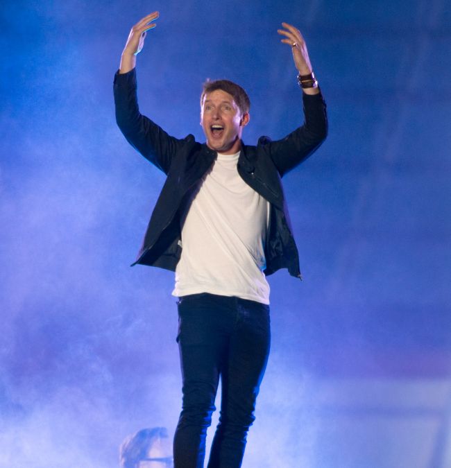 O sonho está morto: James Blunt não mudará seu nome para Blunty McBluntface