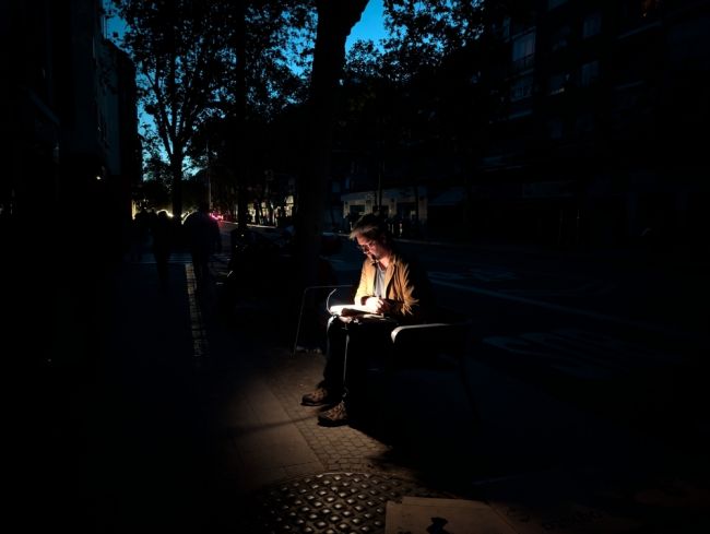 Grande queda de telefone atinge a Espanha após apagão em abril