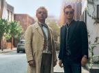 Terceira temporada de Good Omens em espera após alegações de agressão sexual de Neil Gaiman