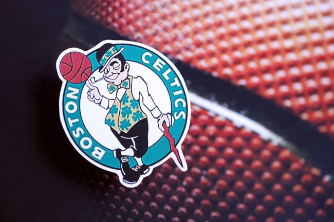 O atual campeão Boston Celtics está por um fio nas semifinais da NBA