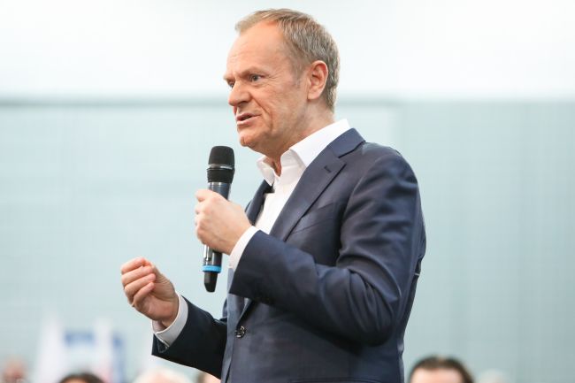 Polônia considera redirecionar fundos da União Europeia para defesa