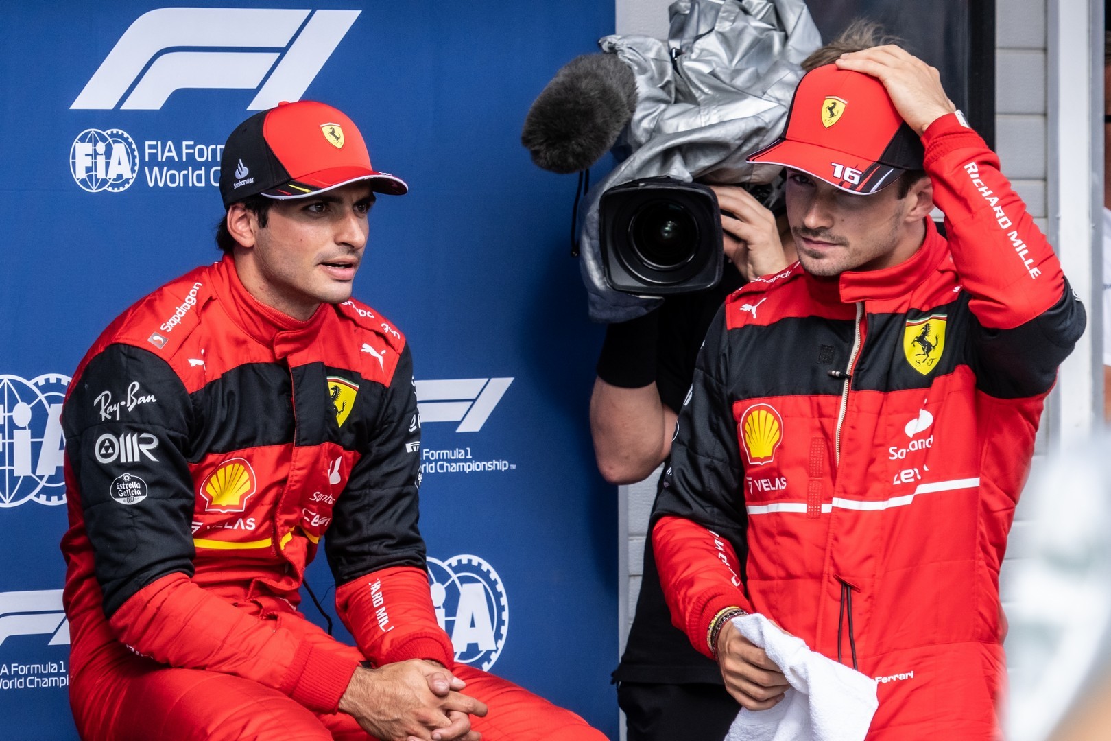 A rivalidade de Sainz e Leclerc no GP de Las Vegas, explicada