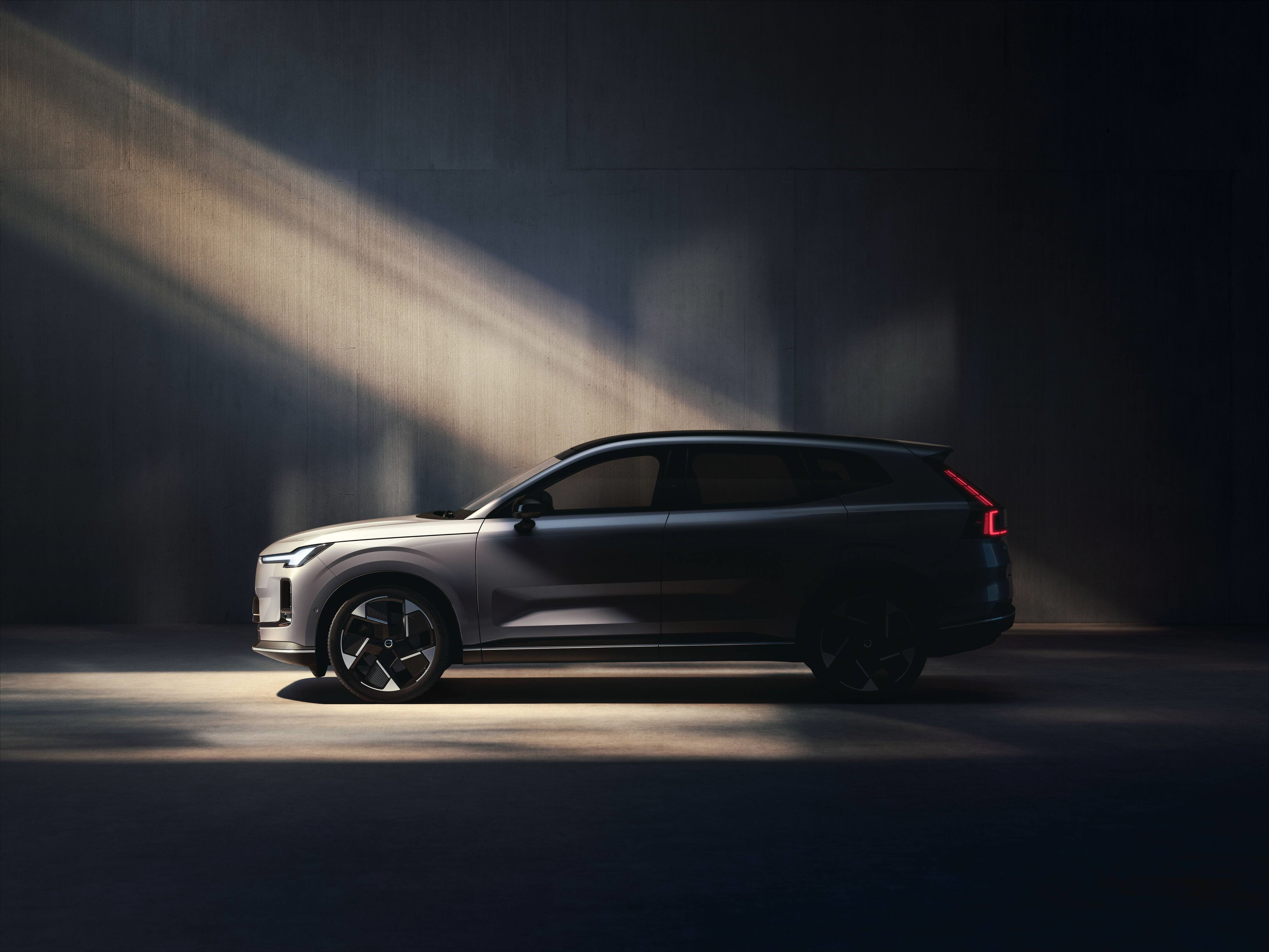 Volvo apresenta o primeiro híbrido plug-in de alcance estendido