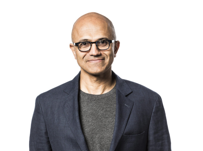 Satya Nadella: "Espera-se que o Xbox retorne o crescimento do negócio no ano fiscal de 2027"