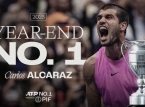 Carlos Alcaraz garante o t&iacute;tulo de n&uacute;mero 1 do mundo em 2025 e se classifica para as semifinais