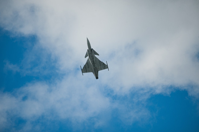 Jatos suecos patrulham a Islândia em demonstração de força no Ártico