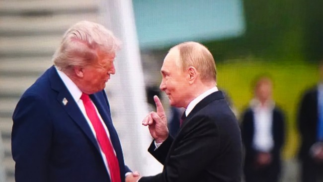 O plano de paz dos Estados Unidos para a Ucrânia baseou-se em documentos russos, segundo relata a Reuters