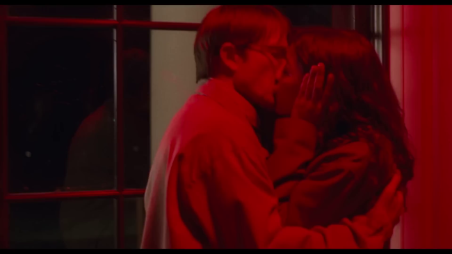 Zendaya e Robert Pattinson se casam na primeira visão completa de The Drama 