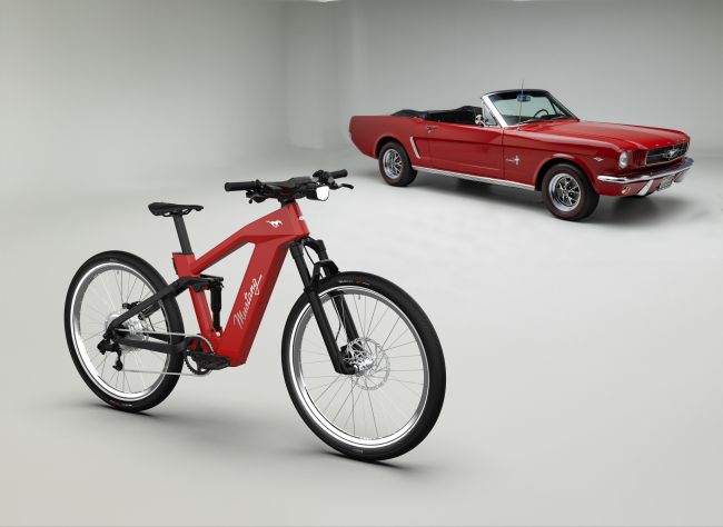 Ford revelou e-bikes inspiradas no Bronco e no Mustang