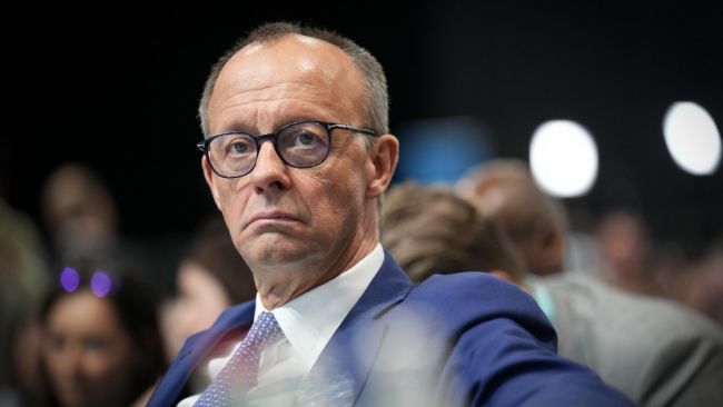 Resultados das eleições alemãs: conservadores vencem e AfD de extrema-direita ganha terreno, de acordo com pesquisas de boca de urna