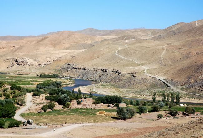 Acidente de ônibus no oeste do Afeganistão deixa 79 mortos