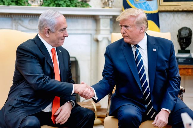 Netanyahu anuncia que Israel aceitou a proposta de cessar-fogo de Trump com o Irã
