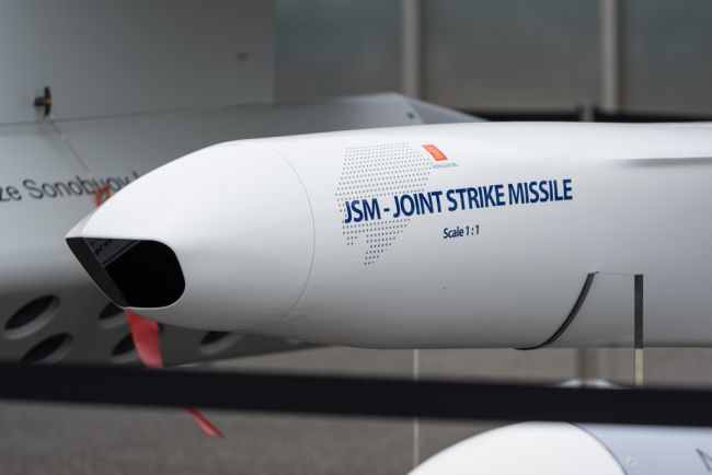 Frota de F-35 da Noruega ganha novo poder de fogo com mísseis JSM