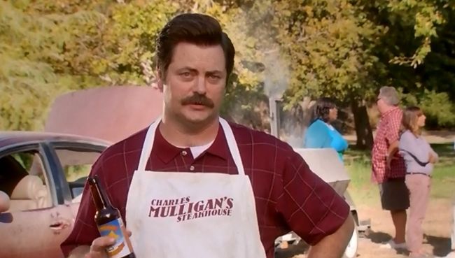 Ator de Ron Swanson publicará livro sobre como tornar a marcenaria familiar