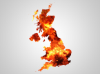 "Major incidente" declarado quando um inc&ecirc;ndio florestal em charneca irrompe na costa de Suffolk, na Inglaterra